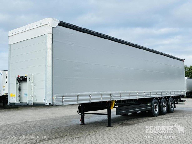 Curtain-Side Trailer