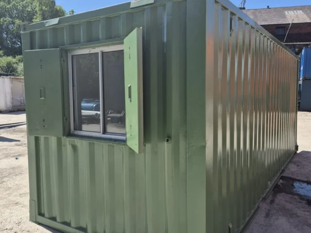 20 x 8 AV Open plan office green
